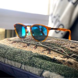 Persol Authentic Typewriter Style Sunglasses Unisex